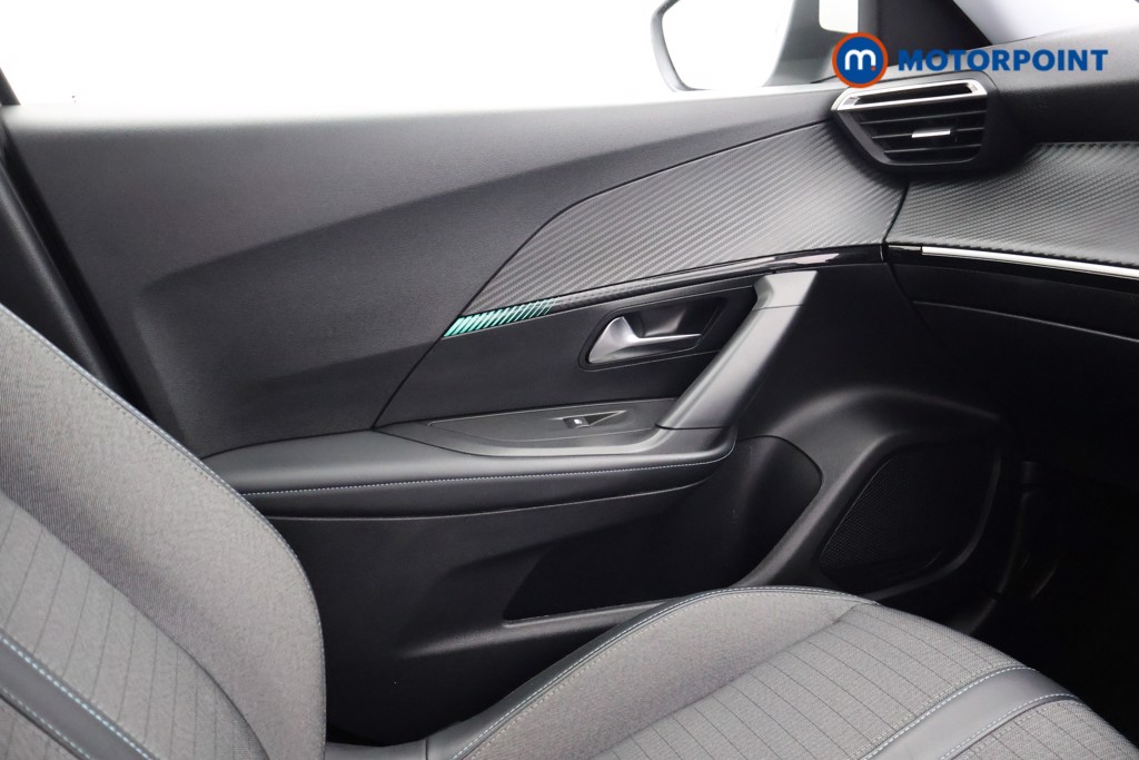 Peugeot 2008 Allure Manual Diesel SUV - Stock Number (1593901) - 9th supplementary image