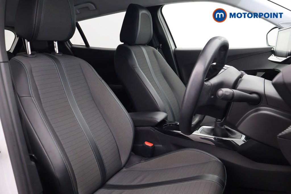 Peugeot 2008 Allure Manual Diesel SUV - Stock Number (1593901) - 12th supplementary image