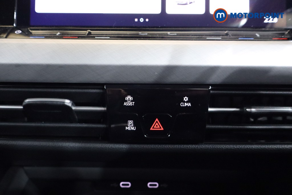 Volkswagen Golf Life Manual Petrol Hatchback - Stock Number (1594046) - 9th supplementary image