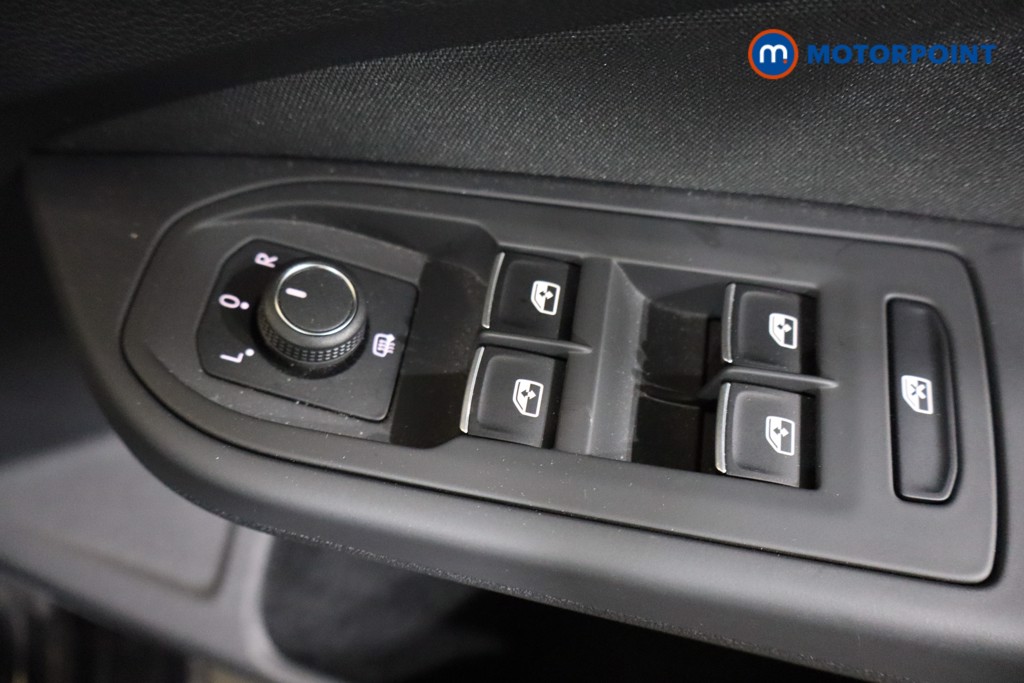 Volkswagen Golf Life Manual Petrol Hatchback - Stock Number (1594046) - 13th supplementary image