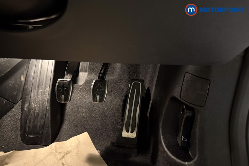 BMW 2 Series M Sport Manual Petrol Saloon - Stock Number (1594274) - 6th supplementary image