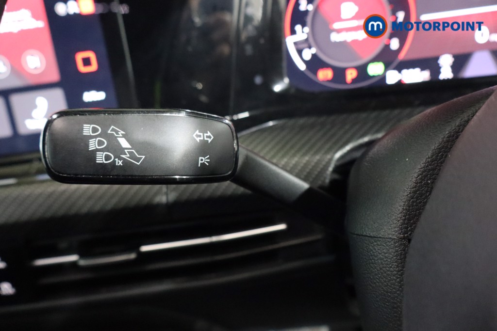 Volkswagen Golf R-Line Automatic Petrol Estate - Stock Number (1594863) - 17th supplementary image