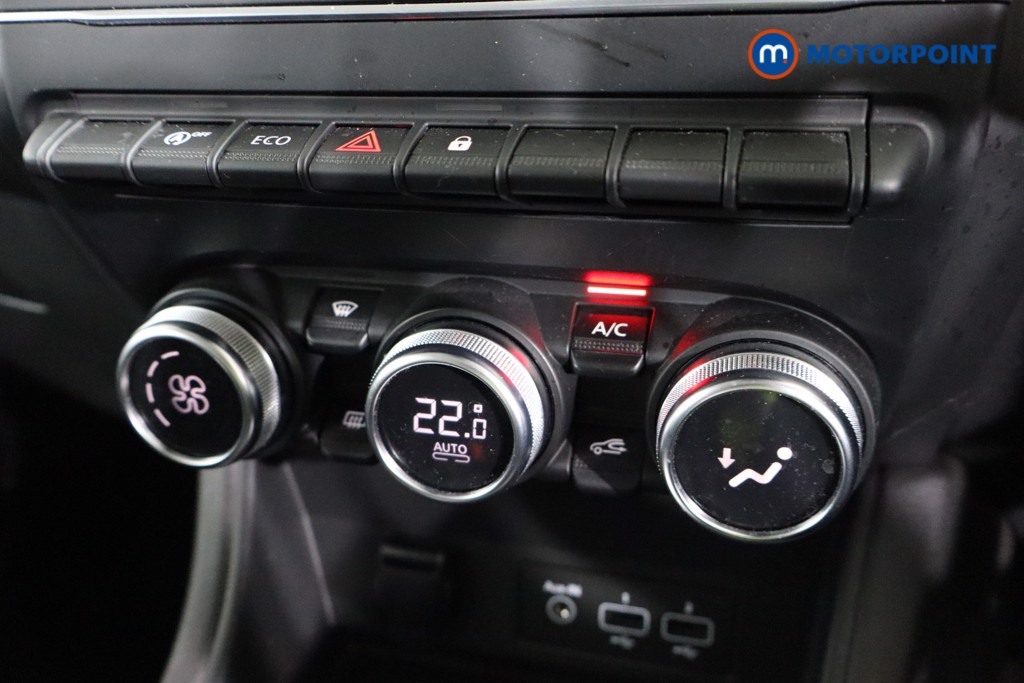 Renault Captur Play Manual Petrol SUV - Stock Number (1595117) - 3rd supplementary image