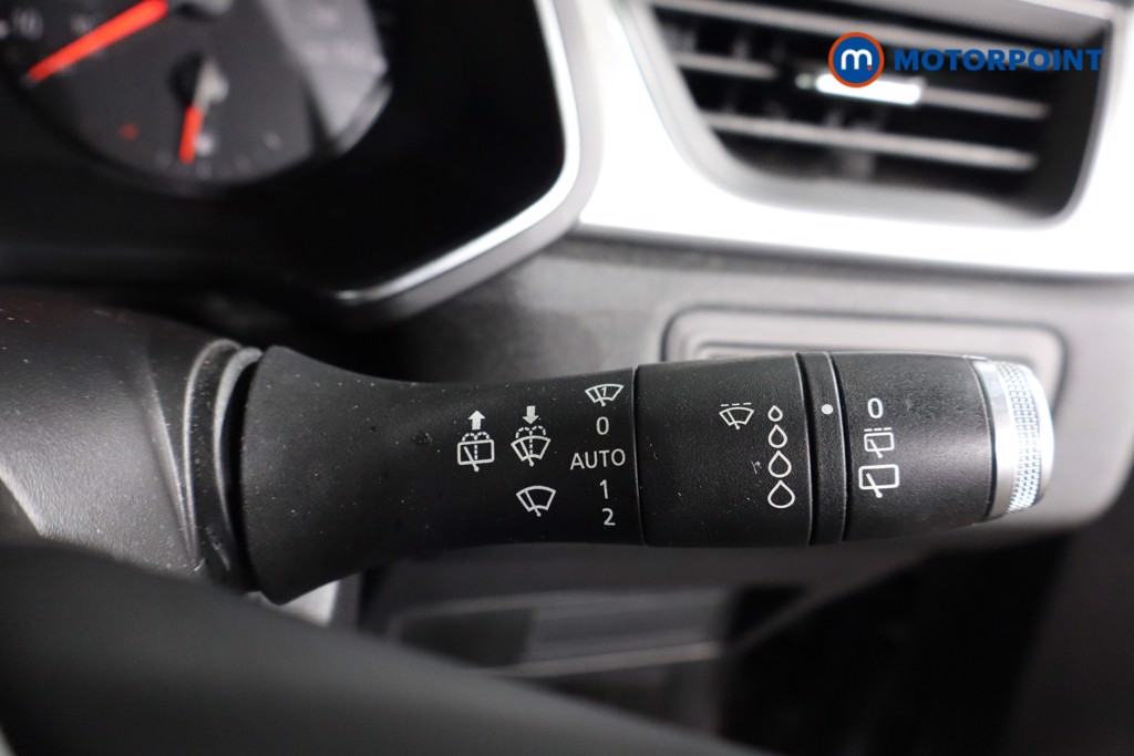 Renault Captur Play Manual Petrol SUV - Stock Number (1595117) - 11th supplementary image
