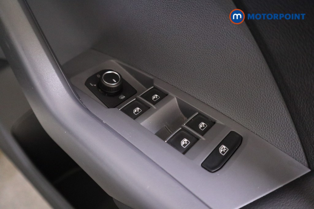 Volkswagen T-Cross SEL Manual Petrol SUV - Stock Number (1595779) - 12th supplementary image