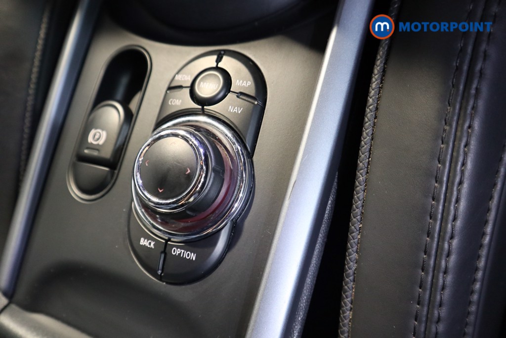 Mini Clubman Cooper S Exclusive Automatic Petrol Estate - Stock Number (1596191) - 9th supplementary image