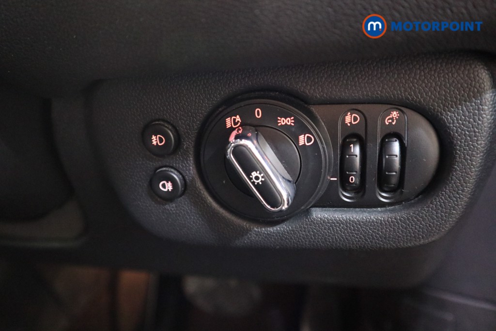 Mini Clubman Cooper S Exclusive Automatic Petrol Estate - Stock Number (1596191) - 11th supplementary image