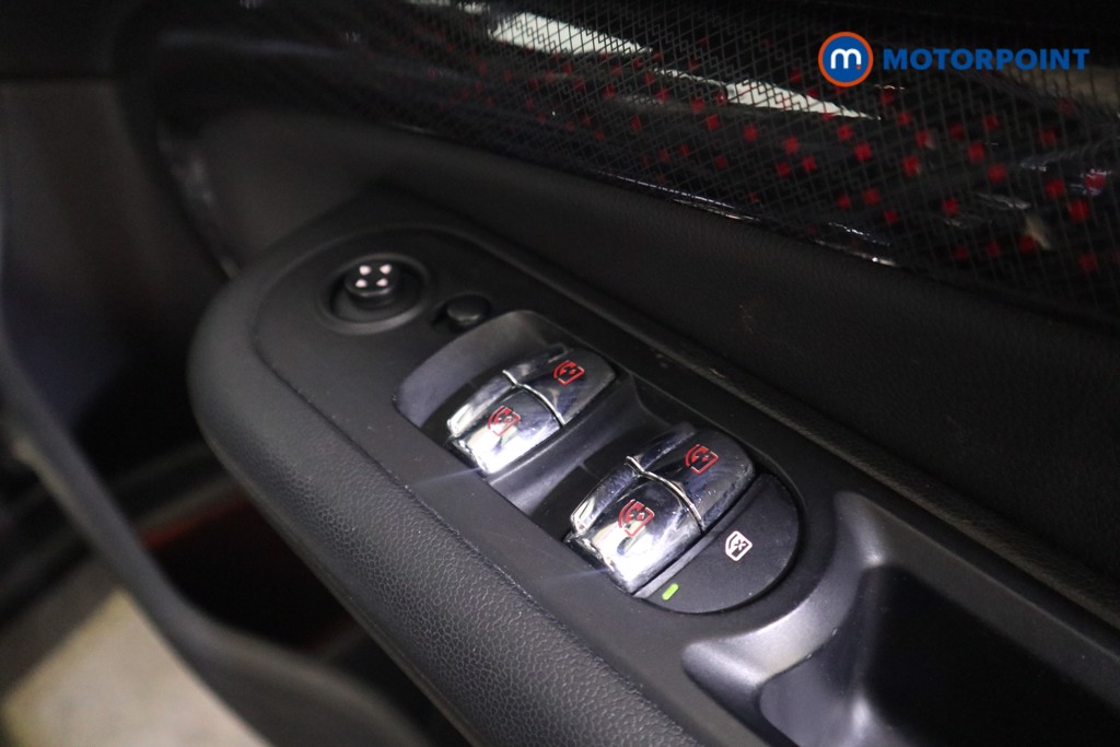 Mini Clubman Cooper S Exclusive Automatic Petrol Estate - Stock Number (1596191) - 12th supplementary image