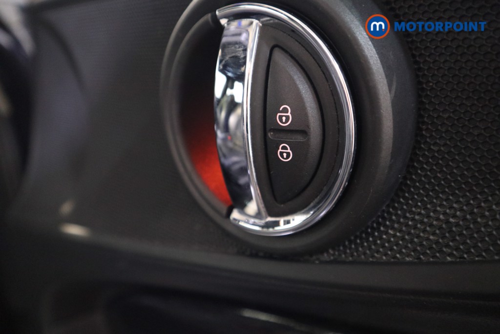 Mini Clubman Cooper S Exclusive Automatic Petrol Estate - Stock Number (1596191) - 13th supplementary image