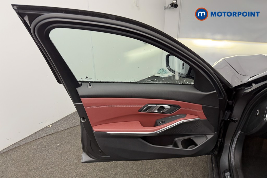 BMW 3 Series M Sport Automatic Petrol Saloon - Stock Number (1596997) - 4th supplementary image