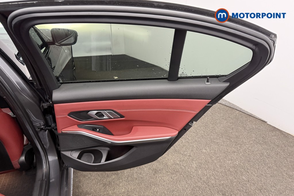 BMW 3 Series M Sport Automatic Petrol Saloon - Stock Number (1596997) - 17th supplementary image