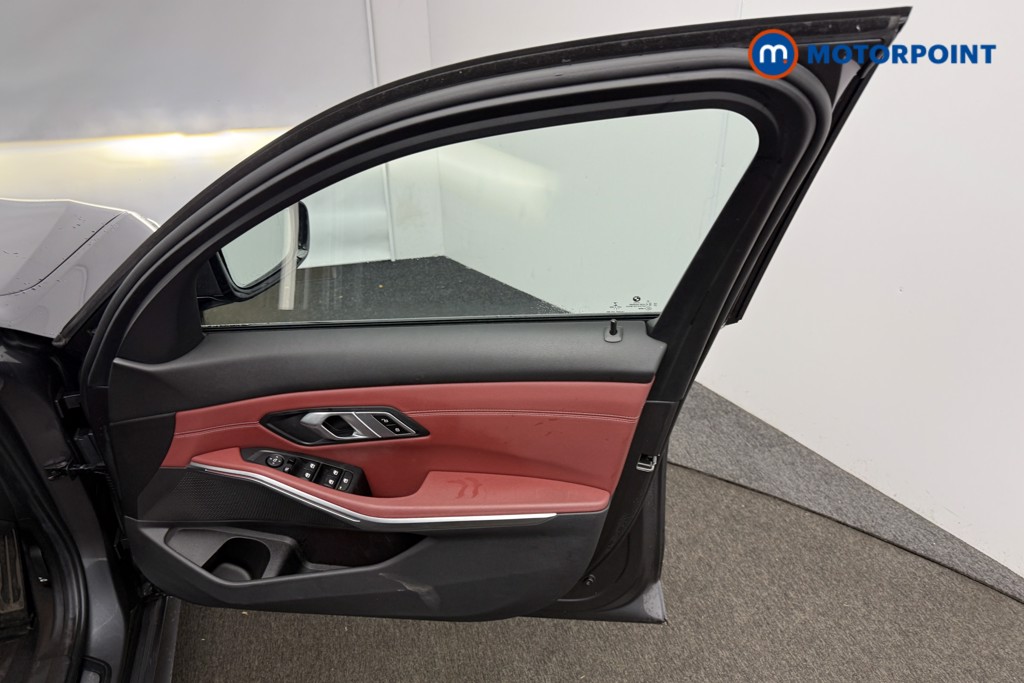 BMW 3 Series M Sport Automatic Petrol Saloon - Stock Number (1596997) - 21st supplementary image