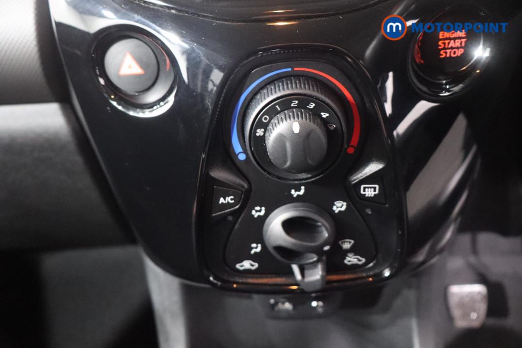 Peugeot 108 Allure Manual Petrol Hatchback - Stock Number (1597267) - 16th supplementary image