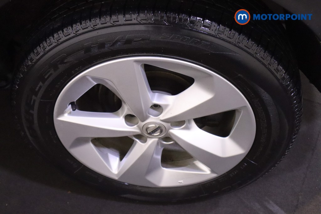 Nissan Qashqai Acenta Premium Manual Petrol SUV - Stock Number (1597874) - 9th supplementary image