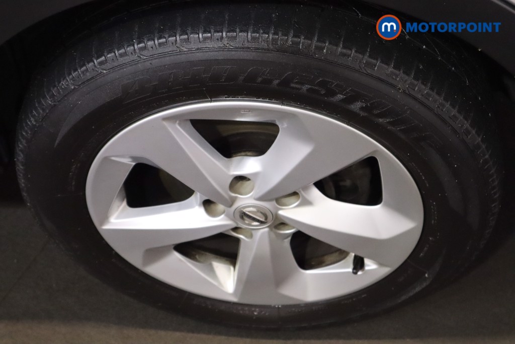 Nissan Qashqai Acenta Premium Manual Petrol SUV - Stock Number (1597874) - 11th supplementary image