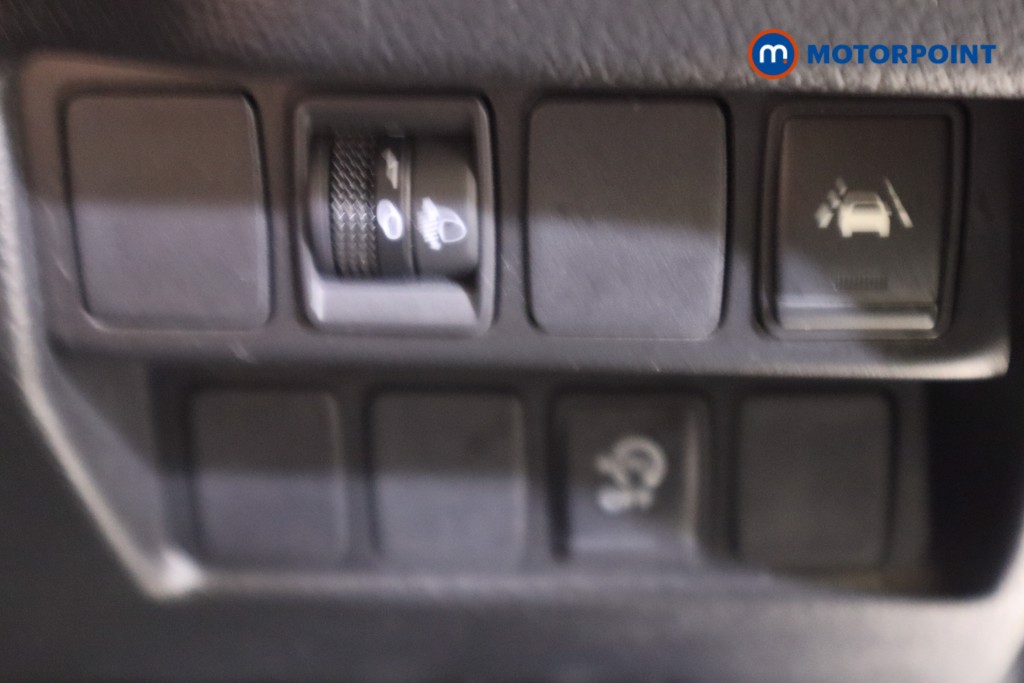 Nissan Qashqai Acenta Premium Manual Petrol SUV - Stock Number (1597874) - 17th supplementary image