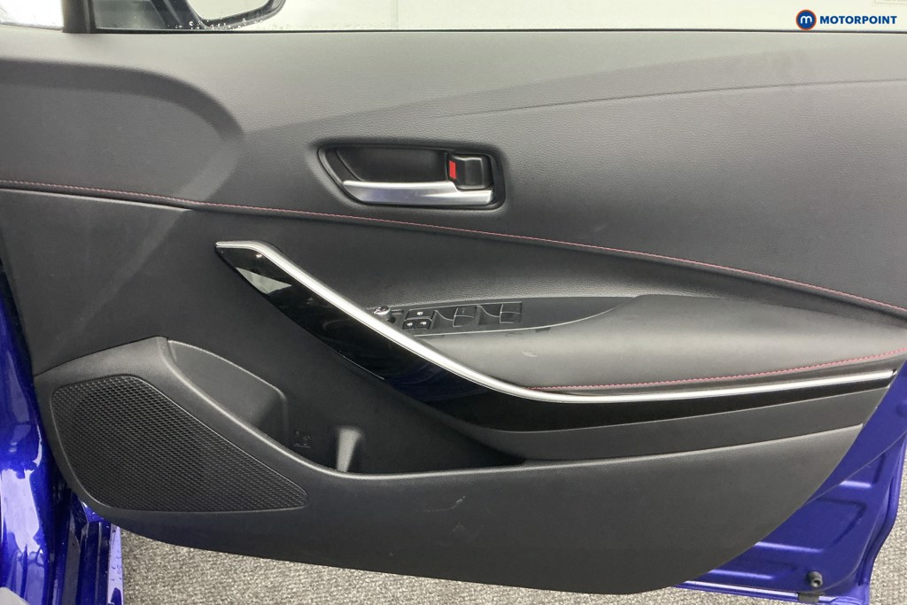 Toyota Corolla Gr Sport Automatic Petrol-Electric Hybrid Hatchback - Stock Number (1598168) - 20th supplementary image