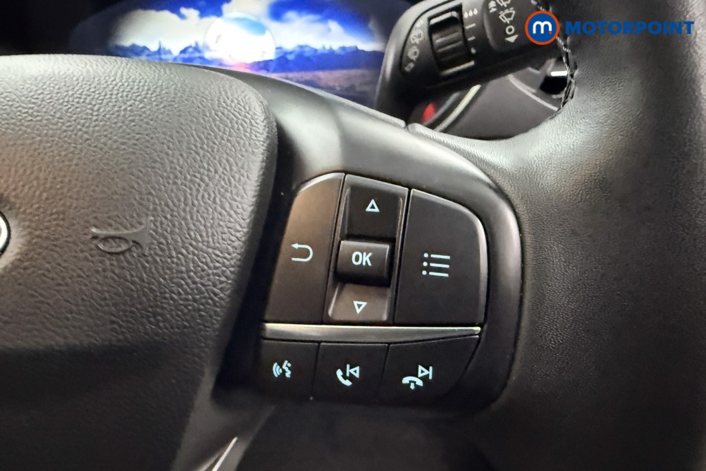 Ford Kuga Titanium Edition Manual Petrol SUV - Stock Number (1598290) - 4th supplementary image