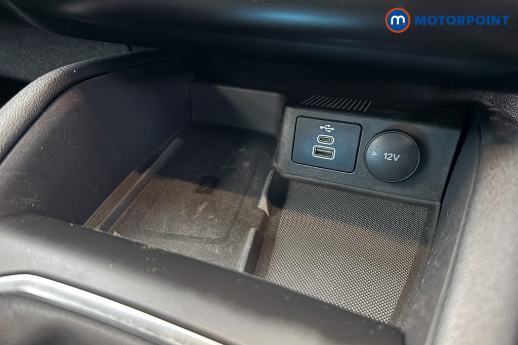 Ford Kuga Titanium Edition Manual Petrol SUV - Stock Number (1598290) - 14th supplementary image