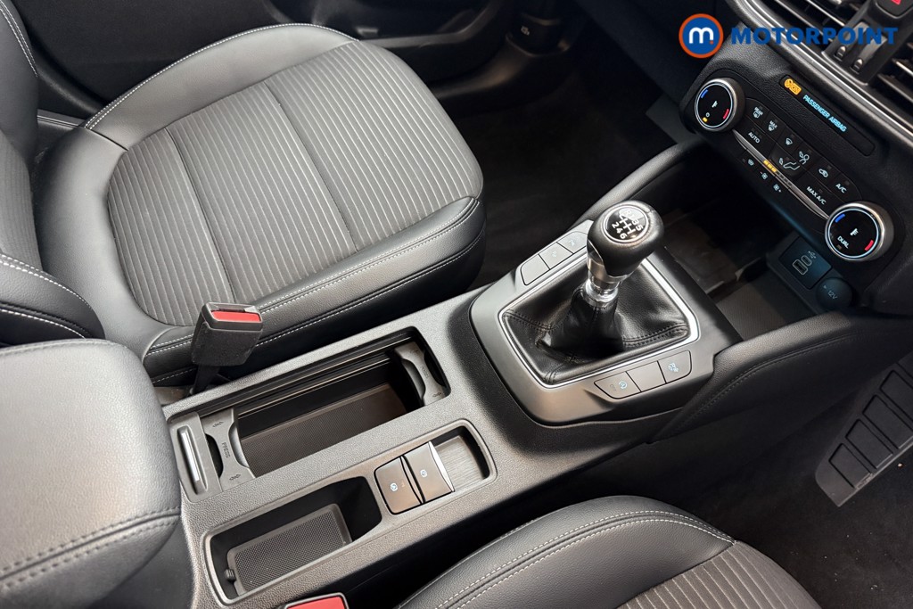 Ford Kuga Titanium Edition Manual Petrol SUV - Stock Number (1598290) - 15th supplementary image