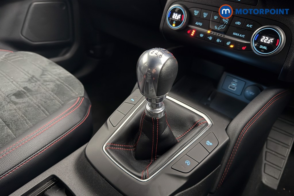 Ford Kuga St-Line X Manual Petrol SUV - Stock Number (1598299) - 15th supplementary image