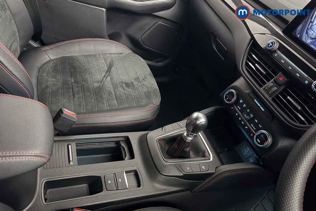 Ford Kuga St-Line X Manual Petrol SUV - Stock Number (1598299) - 17th supplementary image