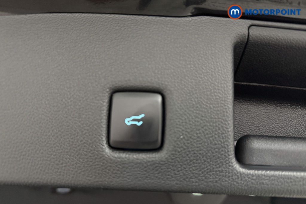 Ford Kuga St-Line X Manual Petrol SUV - Stock Number (1598299) - 30th supplementary image