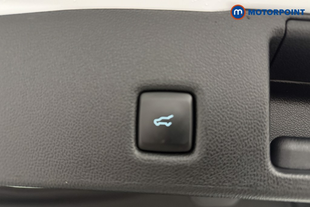 Ford Kuga St-Line X Edition Manual Petrol SUV - Stock Number (1598303) - 30th supplementary image