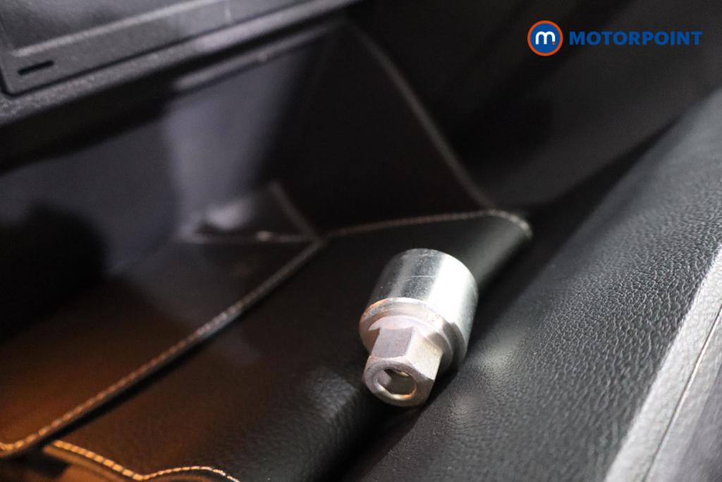 Volkswagen T-Roc R-Line Automatic Petrol SUV - Stock Number (1598450) - 15th supplementary image