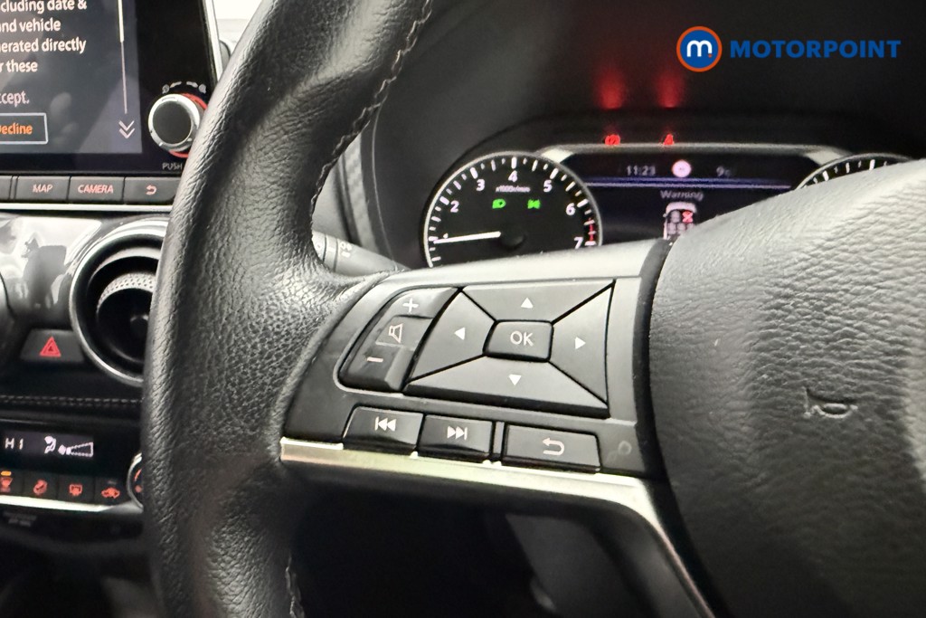 Nissan Juke N-Connecta Manual Petrol SUV - Stock Number (1598675) - 7th supplementary image