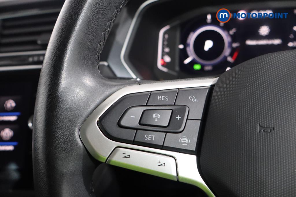 Volkswagen Tiguan Life Automatic Petrol Plug-In Hybrid SUV - Stock Number (1598936) - 6th supplementary image