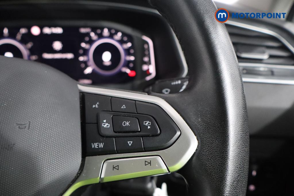 Volkswagen Tiguan Life Automatic Petrol Plug-In Hybrid SUV - Stock Number (1598936) - 7th supplementary image