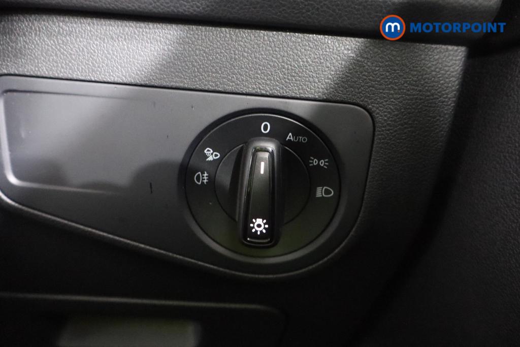 Volkswagen Tiguan Life Automatic Petrol Plug-In Hybrid SUV - Stock Number (1598936) - 10th supplementary image