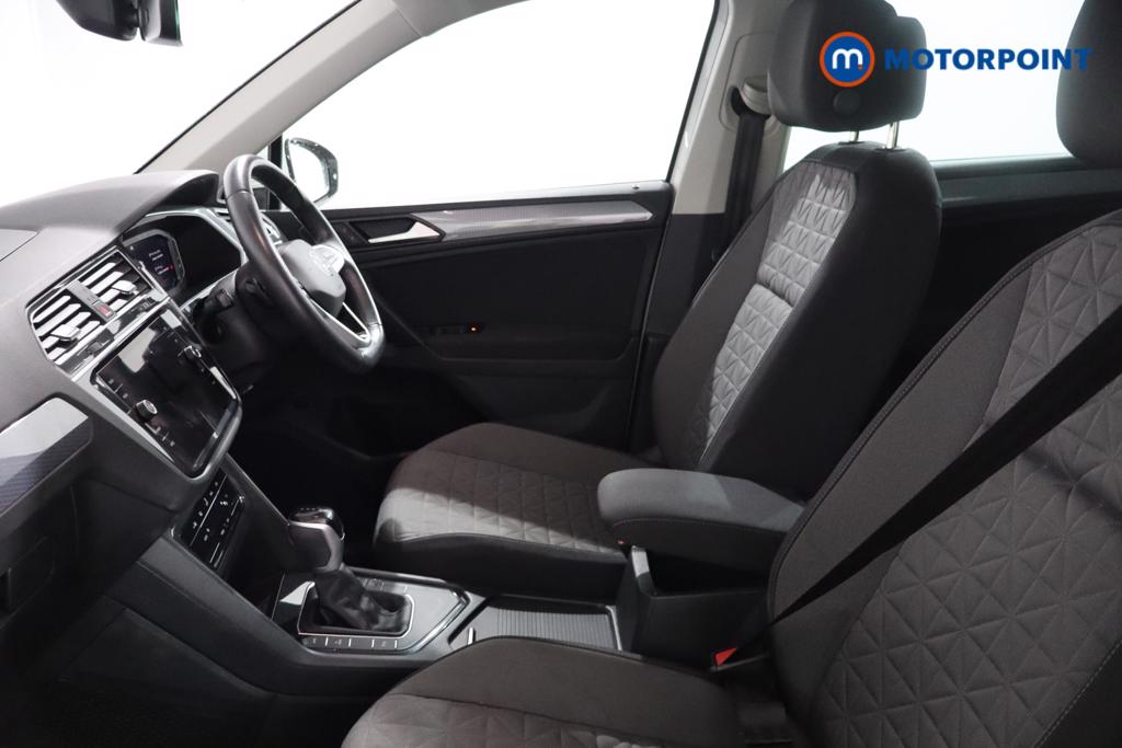 Volkswagen Tiguan Life Automatic Petrol Plug-In Hybrid SUV - Stock Number (1598936) - 13th supplementary image