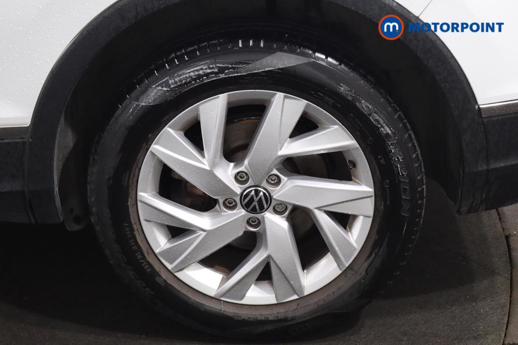 Volkswagen Tiguan Life Automatic Petrol Plug-In Hybrid SUV - Stock Number (1598936) - 20th supplementary image
