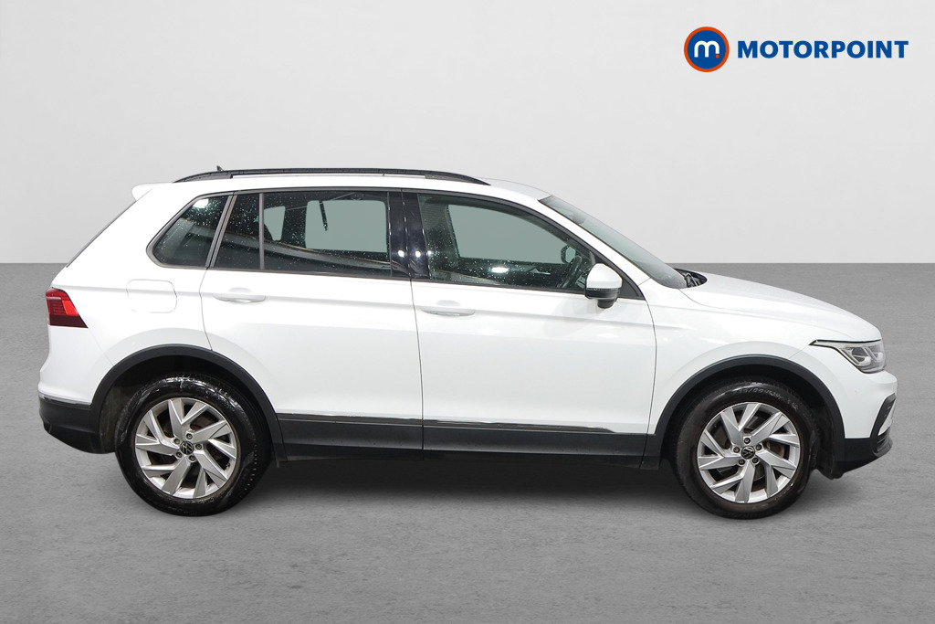 Volkswagen Tiguan Life Automatic Petrol Plug-In Hybrid SUV - Stock Number (1598936) - Drivers side