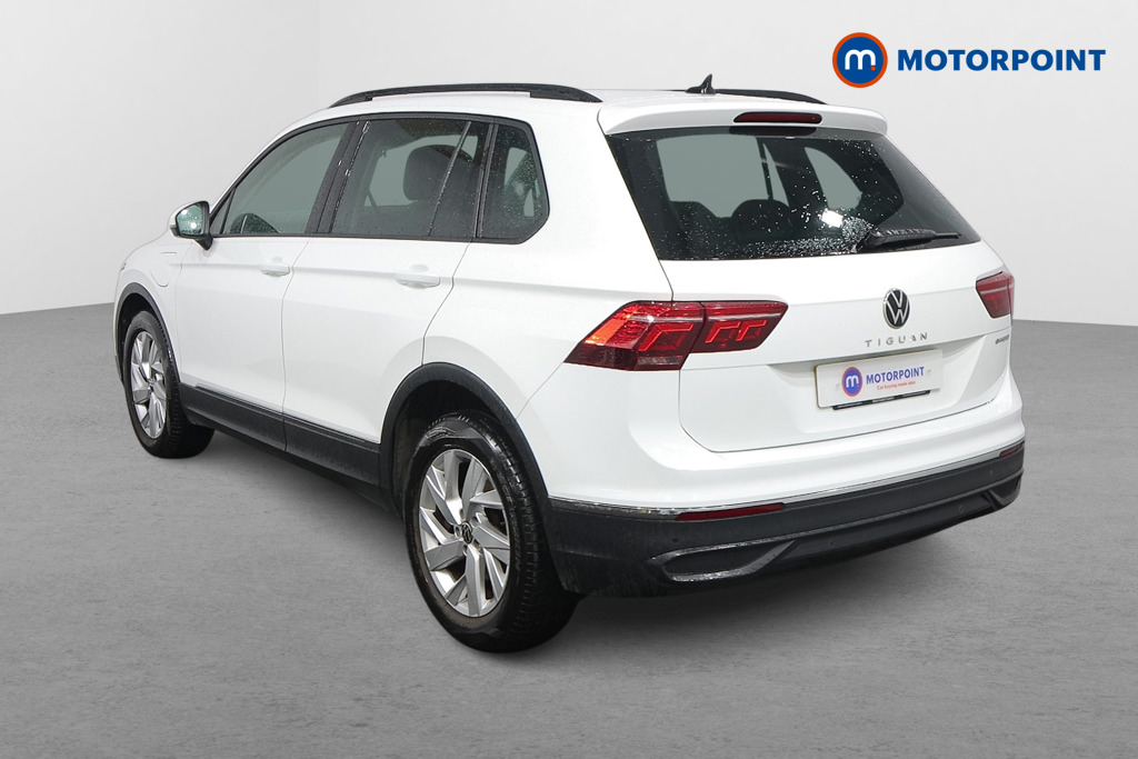 Volkswagen Tiguan Life Automatic Petrol Plug-In Hybrid SUV - Stock Number (1598936) - Passenger side rear corner