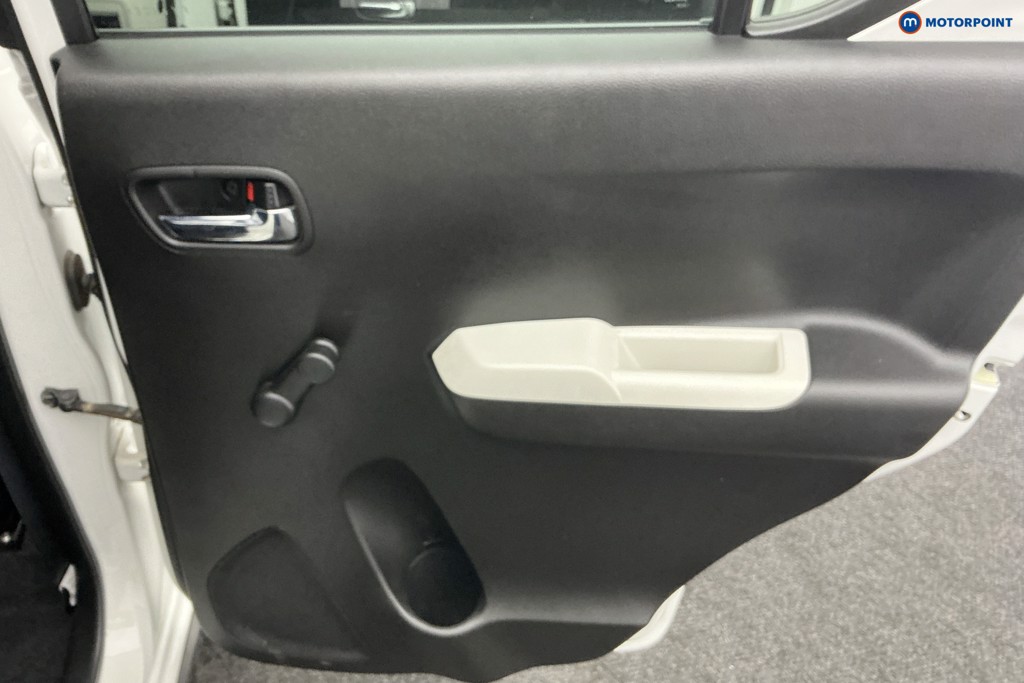 Suzuki Ignis Sz-T Manual Petrol SUV - Stock Number (1599091) - 22nd supplementary image