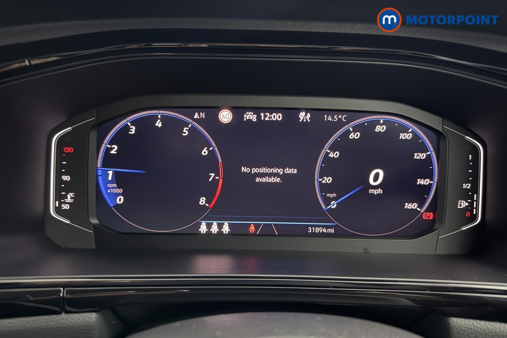 Volkswagen T-Roc R-Line Manual Petrol SUV - Stock Number (1599232) - 6th supplementary image