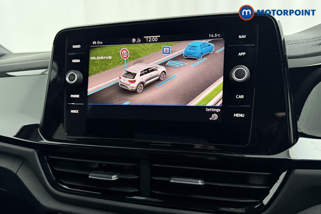 Volkswagen T-Roc R-Line Manual Petrol SUV - Stock Number (1599232) - 11th supplementary image