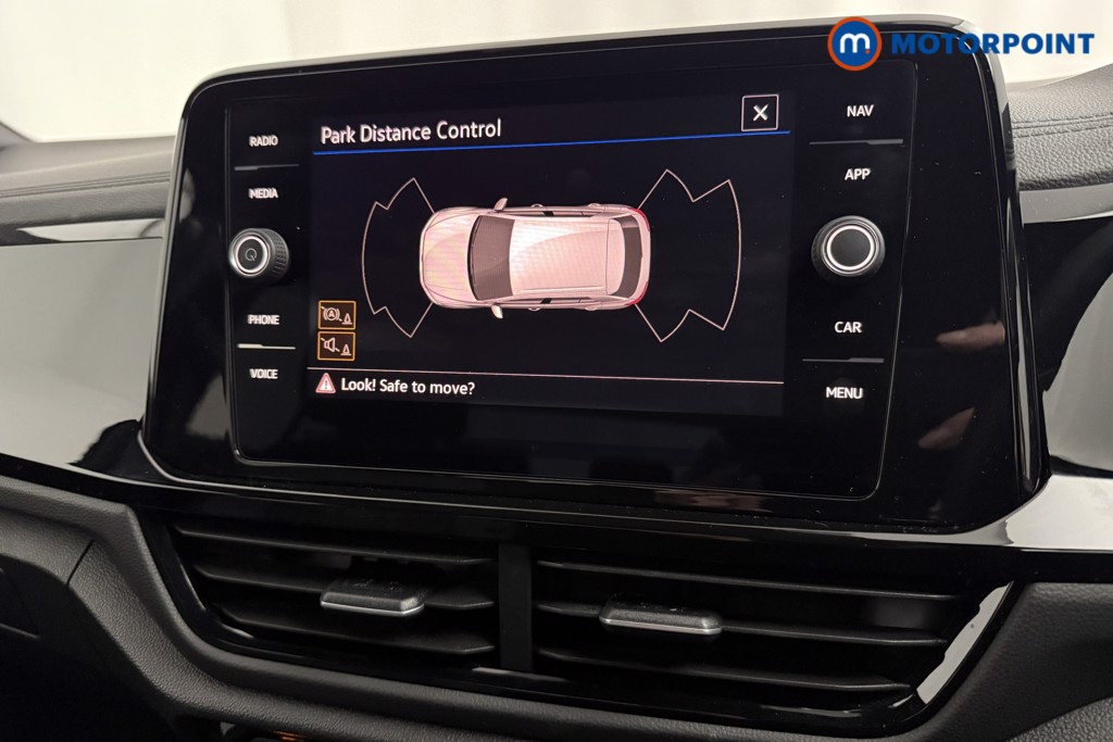 Volkswagen T-Roc R-Line Manual Petrol SUV - Stock Number (1599232) - 13th supplementary image