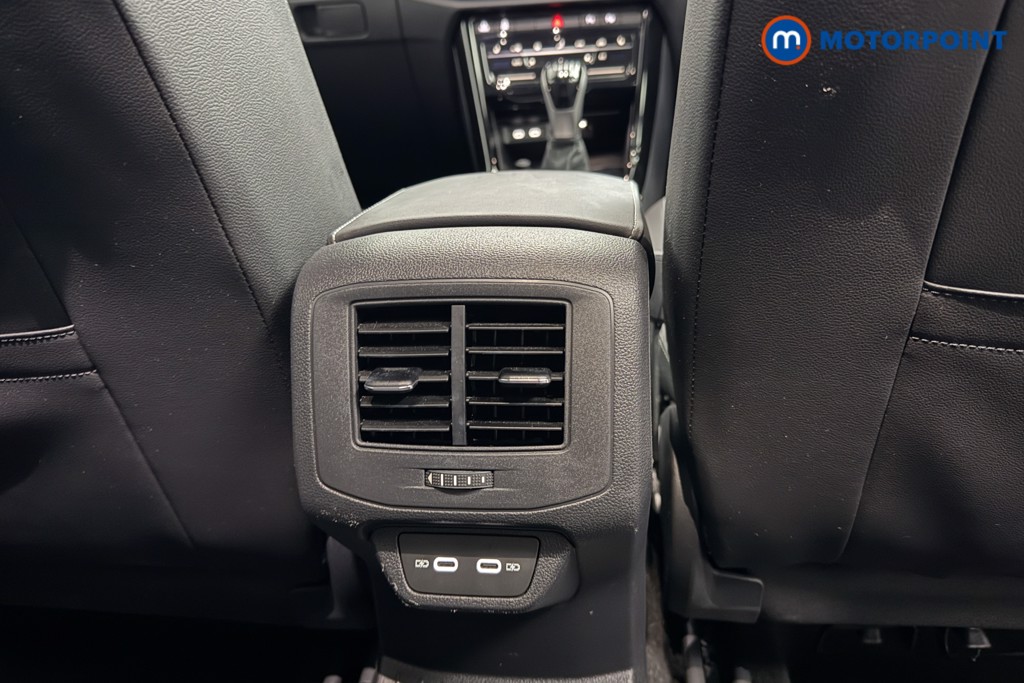 Volkswagen T-Roc R-Line Manual Petrol SUV - Stock Number (1599232) - 24th supplementary image