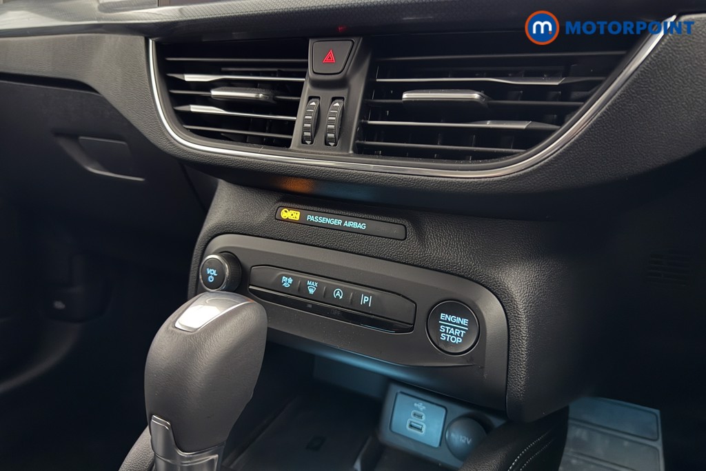 Ford Focus Active X Automatic Petrol Hatchback - Stock Number (1599395) - 12th supplementary image