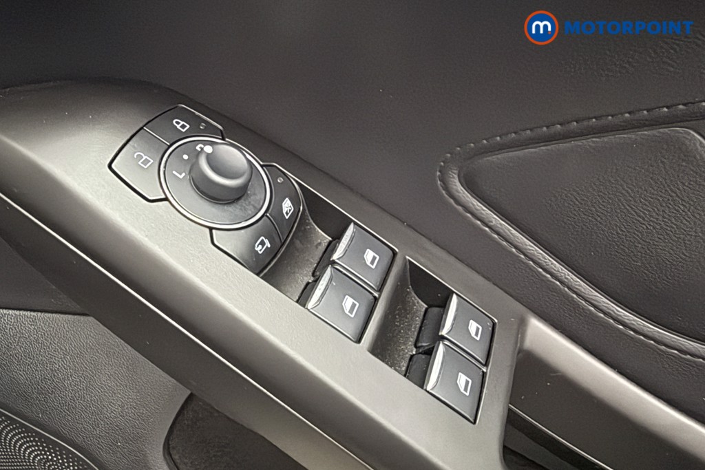 Ford Focus Active X Automatic Petrol Hatchback - Stock Number (1599395) - 19th supplementary image