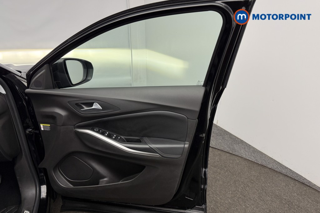 Vauxhall Grandland Ultimate Manual Petrol SUV - Stock Number (1599483) - 20th supplementary image