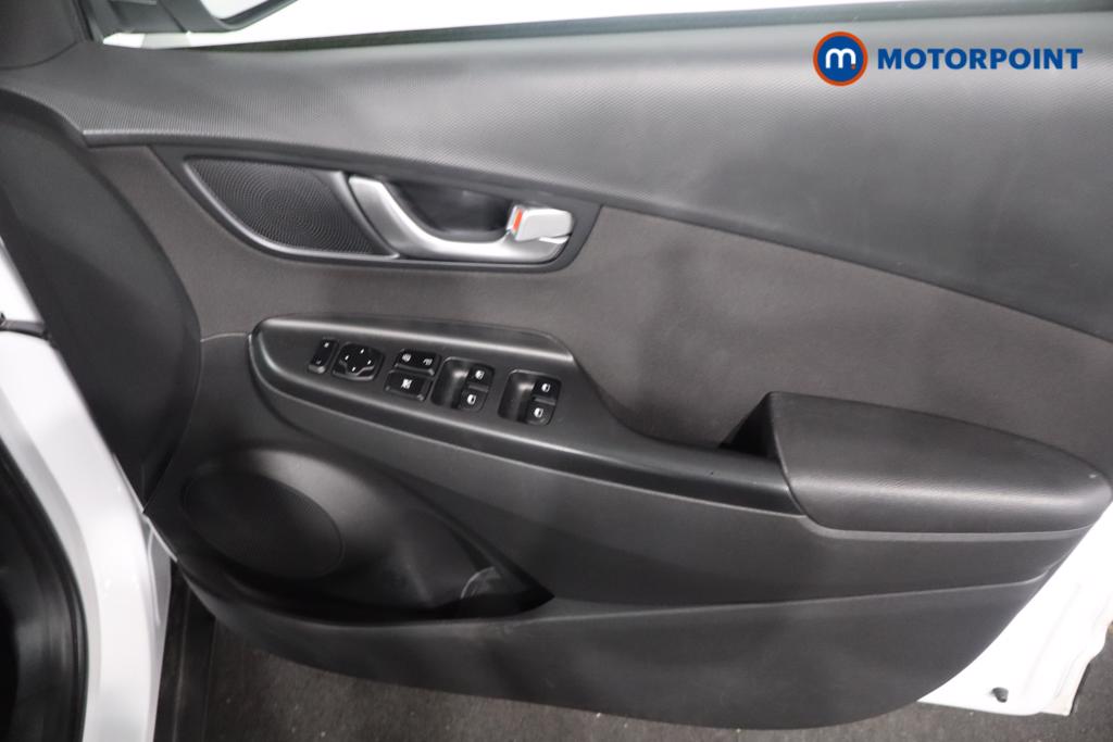 Hyundai Kona Se Connect Automatic Petrol-Electric Hybrid SUV - Stock Number (1599523) - 10th supplementary image