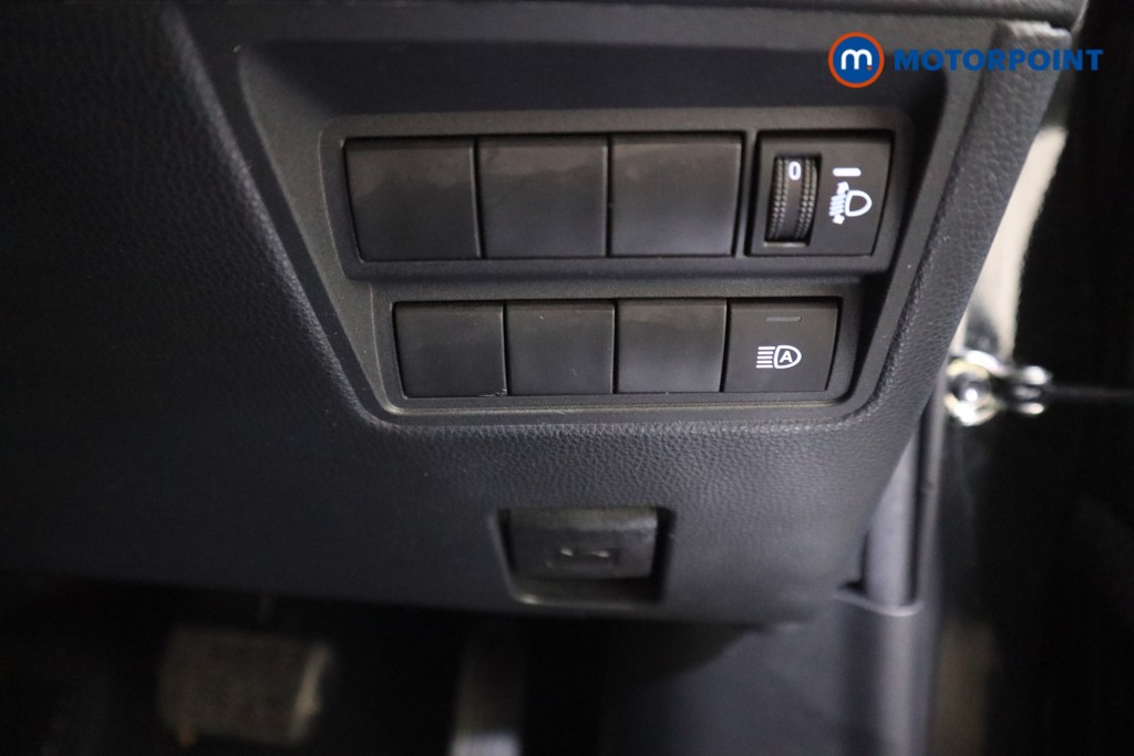 Toyota Yaris Dynamic Automatic Petrol-Electric Hybrid Hatchback - Stock Number (1599559) - 11th supplementary image