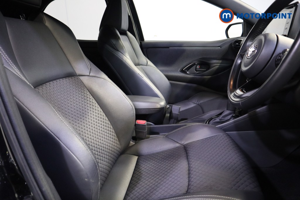 Toyota Yaris Dynamic Automatic Petrol-Electric Hybrid Hatchback - Stock Number (1599559) - 13th supplementary image