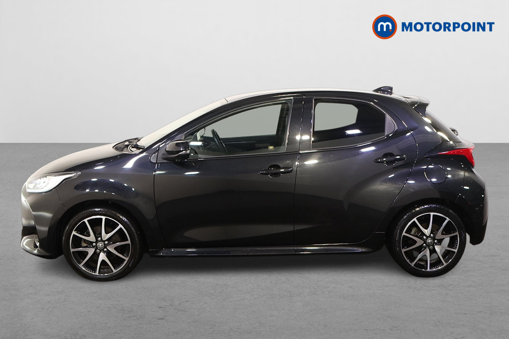 Toyota Yaris Dynamic Automatic Petrol-Electric Hybrid Hatchback - Stock Number (1599559) - Passenger side
