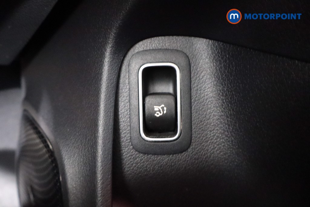 Mercedes-Benz CLA Amg Line Automatic Petrol Estate - Stock Number (1599565) - 19th supplementary image